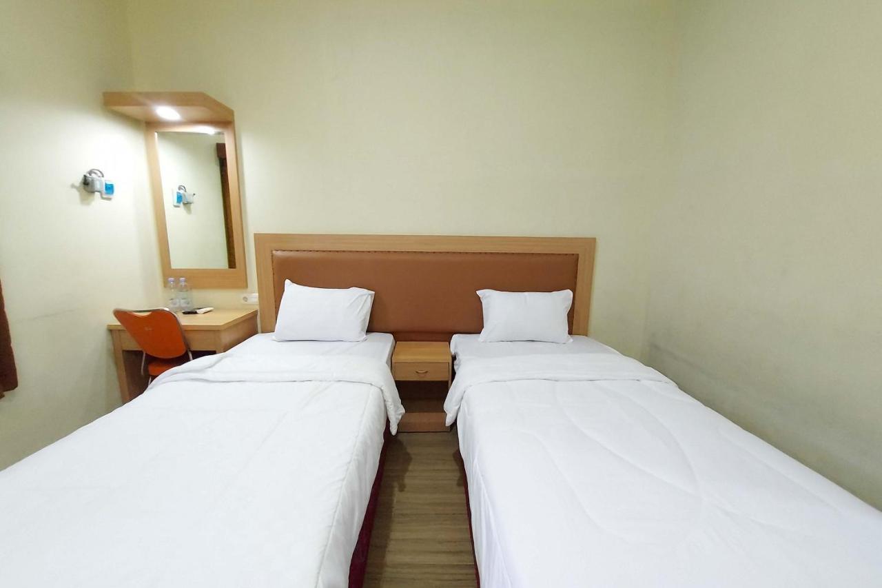 Homestay Fifa Syariah Pati Near Rsud Raa Soewondo Exterior photo
