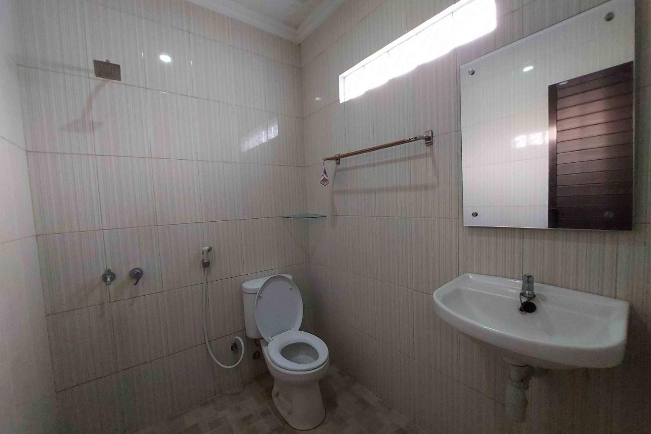 Homestay Fifa Syariah Pati Near Rsud Raa Soewondo Exterior photo